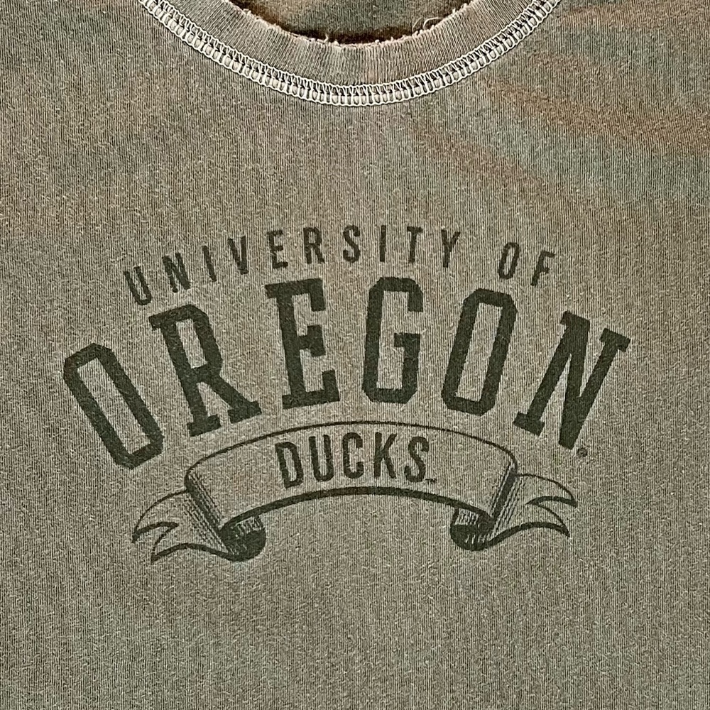 Jones & Mitchell University of Oregon Ducks T-shirt